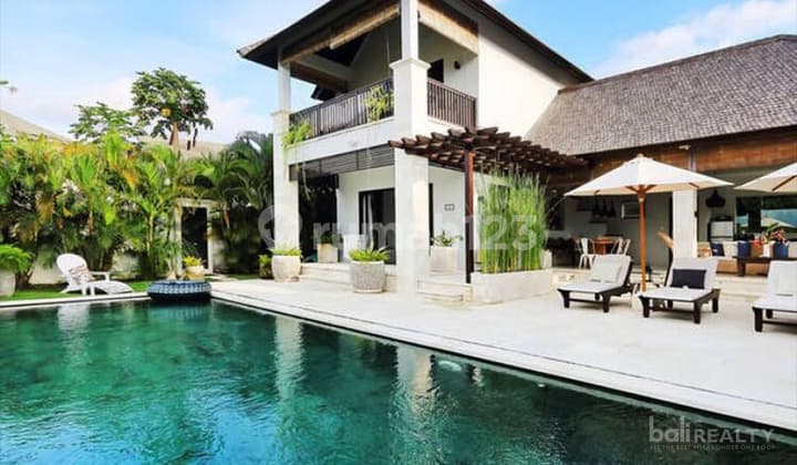 Three bedroom Freehold Villa With Ocean Views In Uluwatu 2341 a