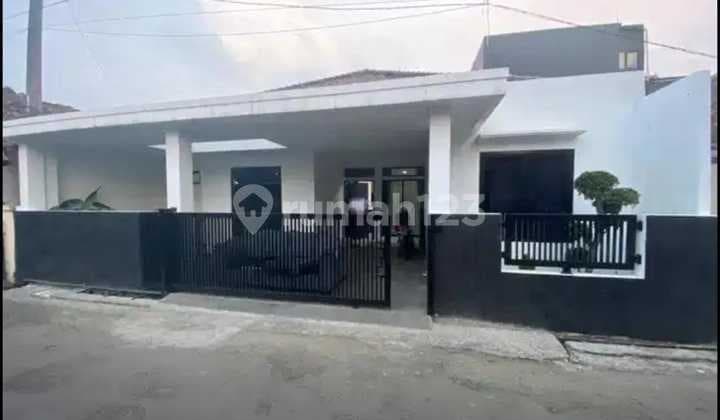 Comfortable Ready-to-Live House in Margahayu Permai Area (Newly Renovated Building!)