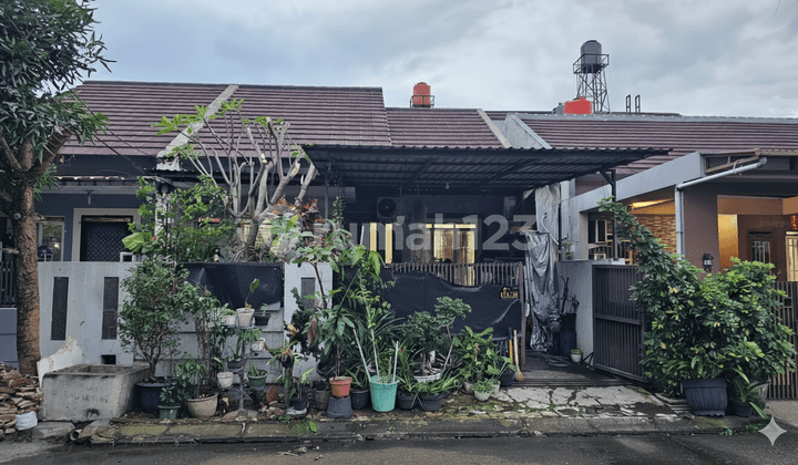 For Sale Ready-to-Occupy House in Taman Kopo Indah 3