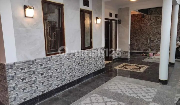 Disewakan Rumah 1.5 Lantai Siap Huni di Kopo Permai 2