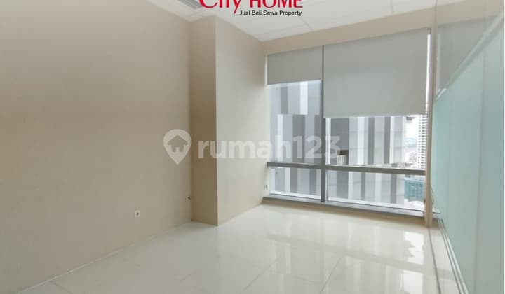 Exclusive Office Rental 136.07M2 - Custom Design as You Wish