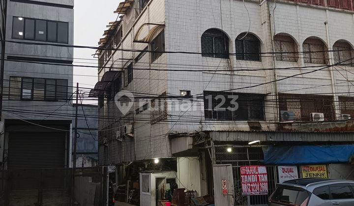 Gudang Pangeran Jayakarta, Cocok Untuk Showroom