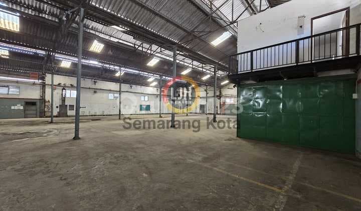 Warehouse in the Banyumanik area
