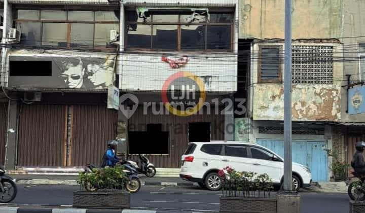 Ruko siap pakai di MT Haryono\