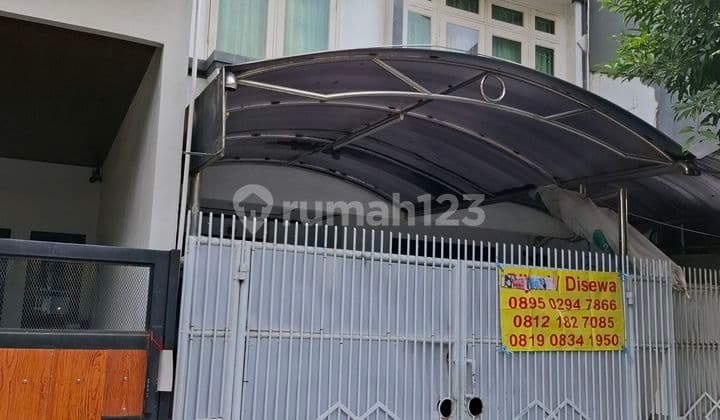 Rumah Bagus di Kalideres Siap.huni.dekat Akses Busway Pesakih