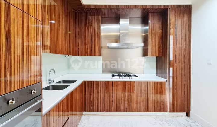 Botanica Apartment 2 BR Semi Furnished Dijual