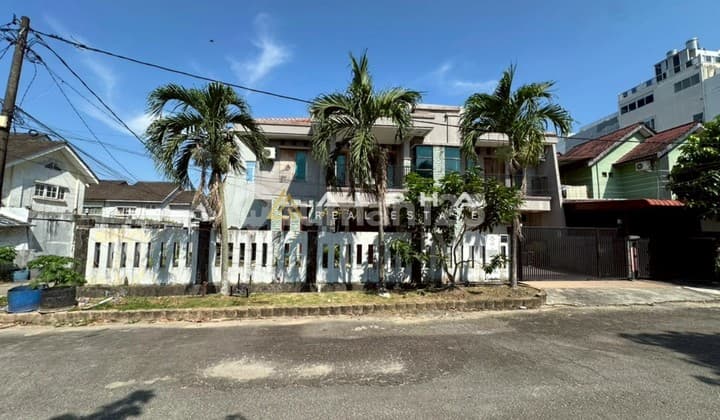Dijual Rumah Hook 2Lantai di Citra Batam, Batam Centre.