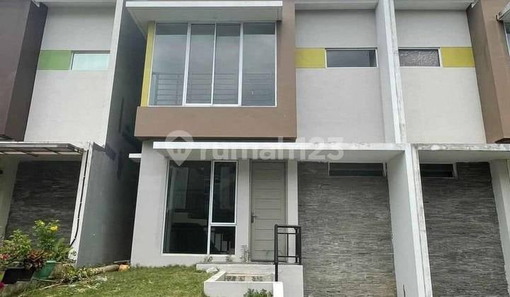 Jual Murah Rumah 2.5 Lantai Beverly Green