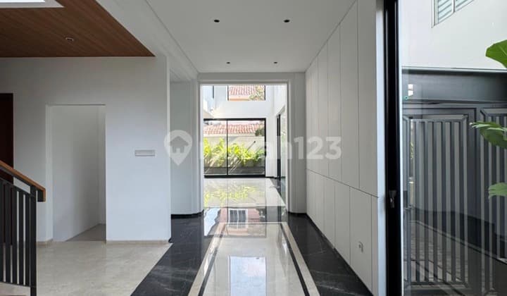 House For Sale, Nice