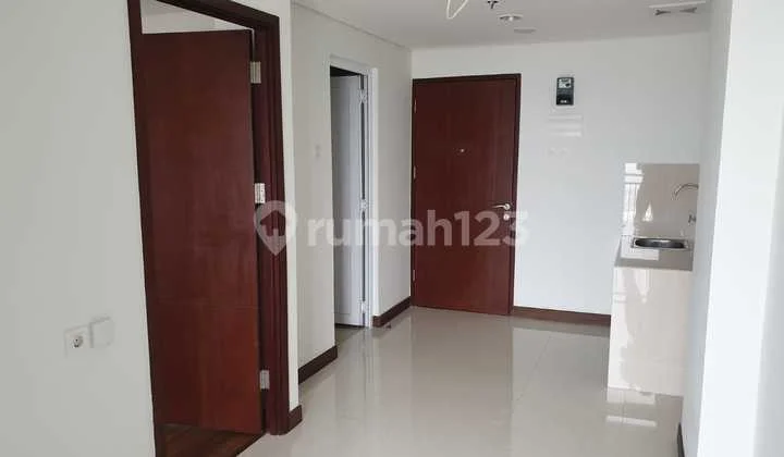 For Sale 1 BR Apartment at Spring Wood Serpong Tangerang, Fully Furnished, Ready to Occupy, Empty. Clean and Neat.