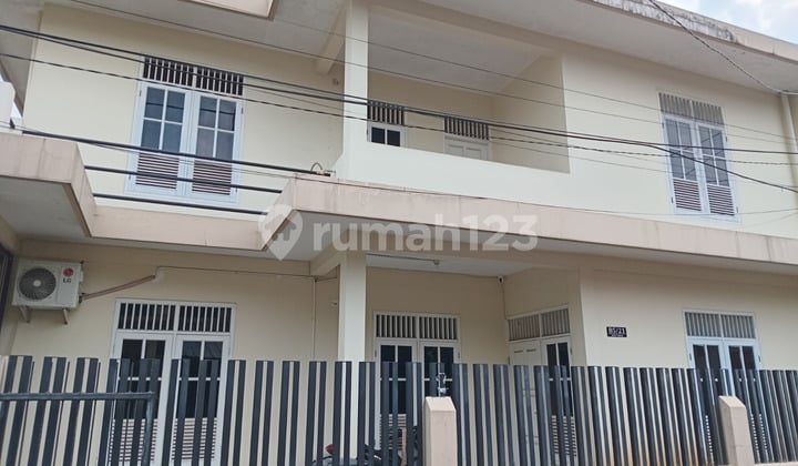 Disewa Rumah 2 Lantai Komplek Bukit Indah Ciputat Tangerang Selatan Kantor Walikota Bagus Siap Huni Rei