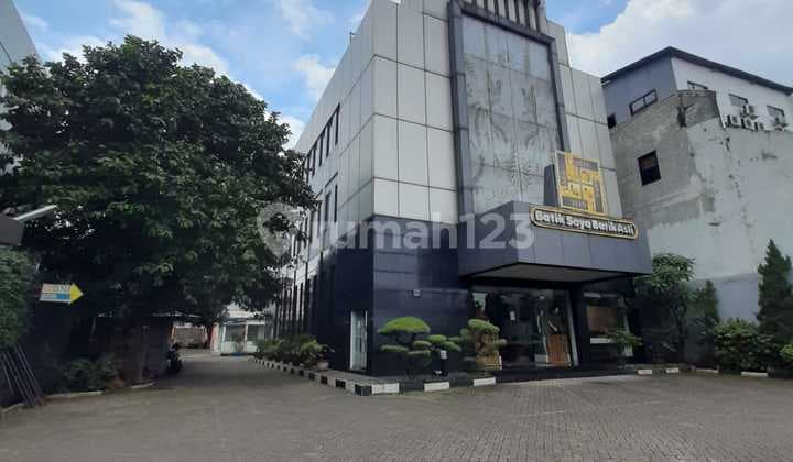 Office on Ir. Djuanda Street, Ciputat, Good SHM