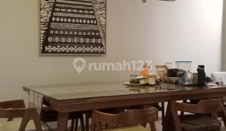 Rumah 2 Lantai,Bebas Banjir, Siap Huni, Furnished