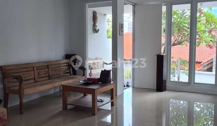 Stategis, 5 Menit Ke Tb Simatupang ,butuh Minim Renovasi,