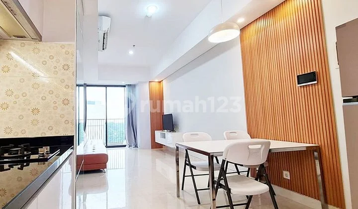 Apartemen Southgate Residence, Baru, Furnished, Sangat Menarik