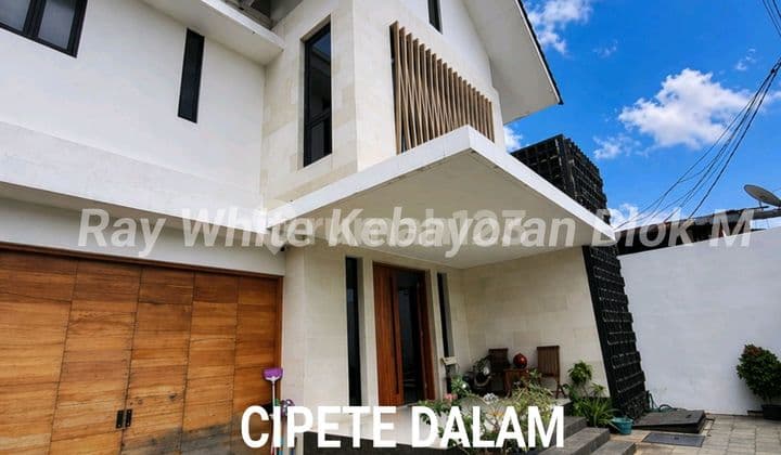 Rumah, 3 Lantai, SHM, Cipete. Dalam