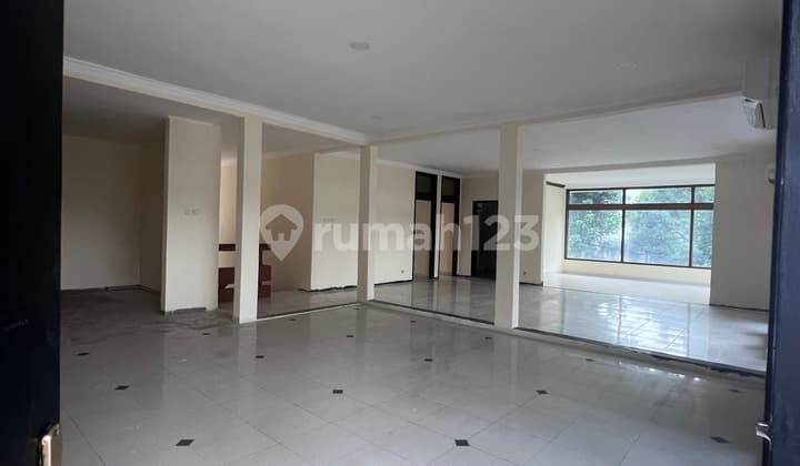 di sewa Rumah Kemang, Jakarta Selatan