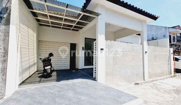 Rumah Mewah Baru Siap Huni 1 Lantai Luas 182 M Strategis Lingkungan Premium Perumahan Jajar Solo Kota