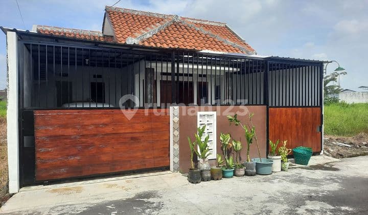 Rumah Baru Siap Huni Dekat Kampus UMS dan Mall Transmart