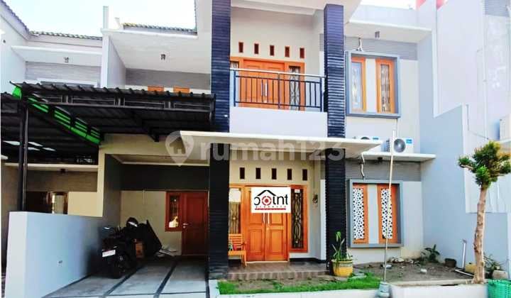 Rumah Cakep Furnish 2 Lantai Dekat Kampus Ums dan Atmi