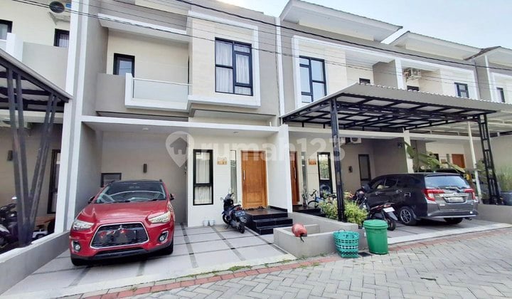 Rumah Cantik Siap Huni Cluster 2 Lantai Dekat Jln Mangesti Raya