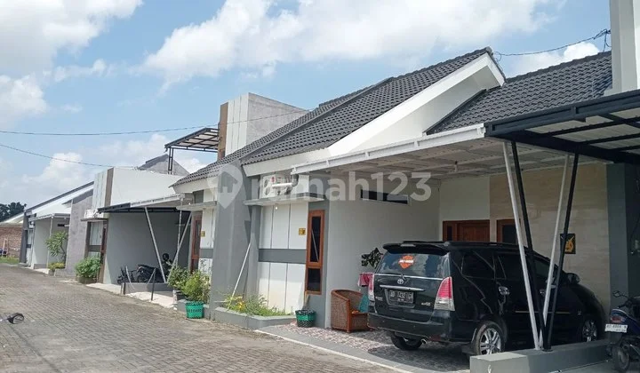 Modern Furnished House Ready to Use in Gentan Cluster Area