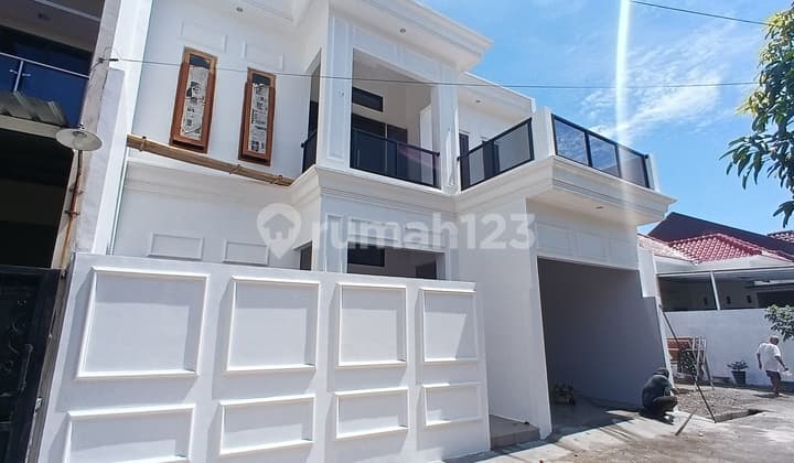 New 2-Storey Luxury House Near Mangesti Raya Gas Station Gentan, Only 5 Minutes to Luwes Mall Gentan.