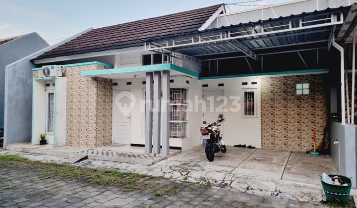 Rumah Murah Cantik Nyaman Dalam Perumahan Cluster Colomadu