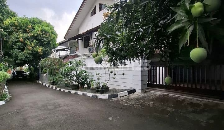 Rumah Dalam Komplek Pertamina Posisi Hook Di Pulomas Jakarta Timu