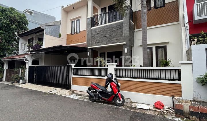 Rumah Siap Huni Bangunan Kokoh di Rawamangun Jakarta Timur