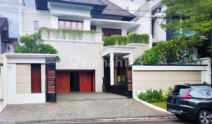 Rumah mewah siap huni di Pondok Indah,Jakarta Selatan