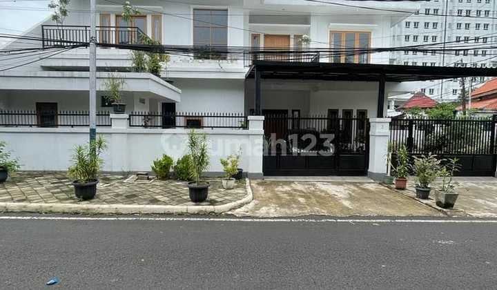 Rumah mewah siap hun di Pondok Pinang,Jakarta Selatan