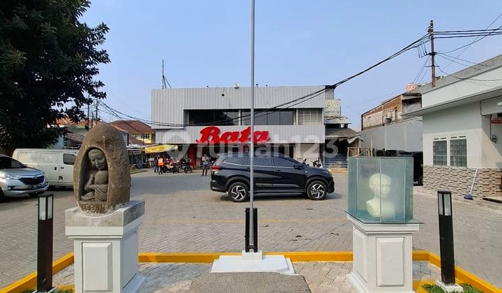 Bangunan Komersil di samping Mall Lippo Plaza Kramat Jati,Jak Tim