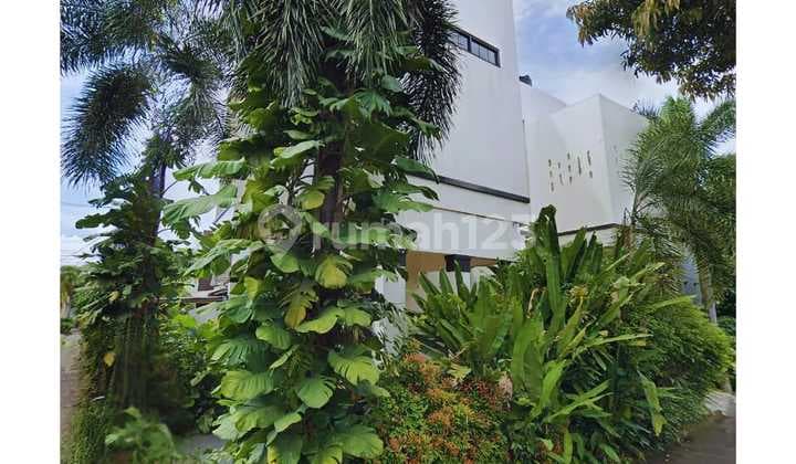 Rumah 2,5 Lantai Siap Huni Di Serpong Park Tangerang Selatan