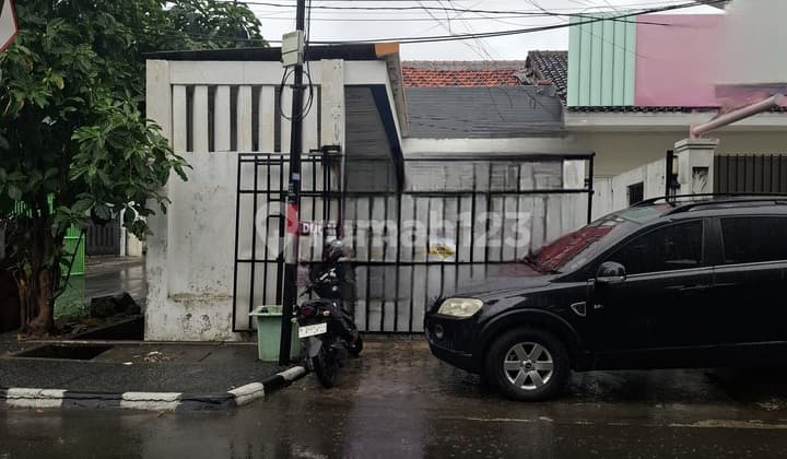 Ruko 1 Lantai Strategis Di Balai Pustaka Rawamangun Jakarta Timur