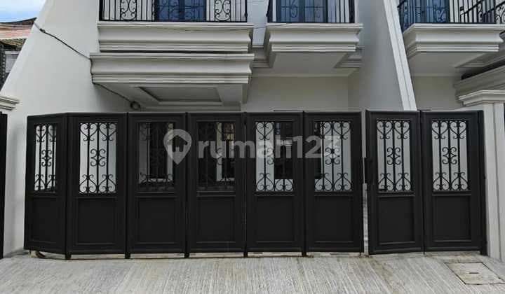 Rumah Baru Design Classic Modern Di Duren Sawit Jakarta Timur