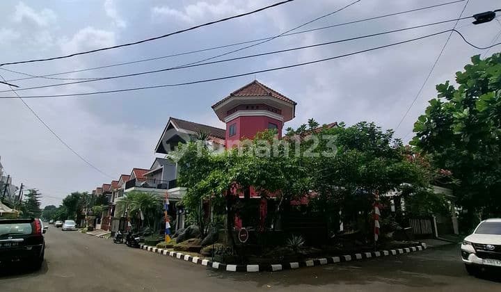 Luxury Ready-to-Occupy Safe and Comfortable Home in Jakamulya, South Bekasi.