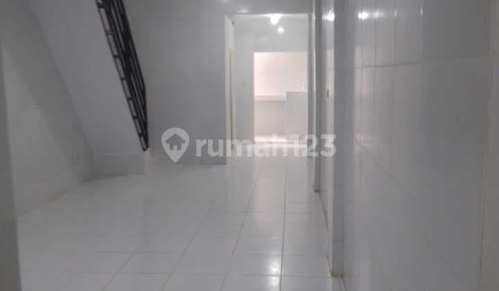 Rumah Terenovasi Unfurnished Angke Indah, Jakarta Barat