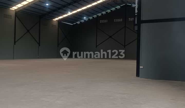 Dijual Gudang Lokasi Strategis di Sepatan Tangerang