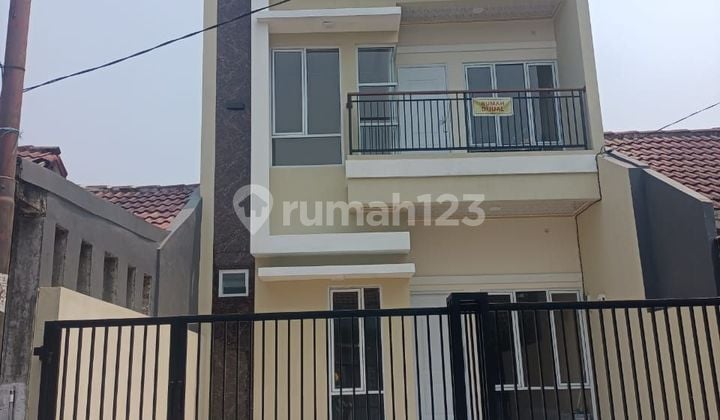 Rumah 2 Lantai,siap Huni,dalam Cluster,selangkah Ke Mall