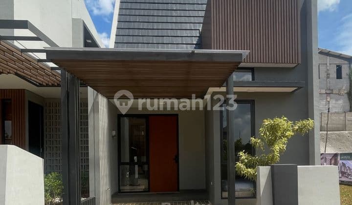 Rumah Gaya Minimalis Modern 1 Lantai Dekat Bsd, Lokasi Strategis