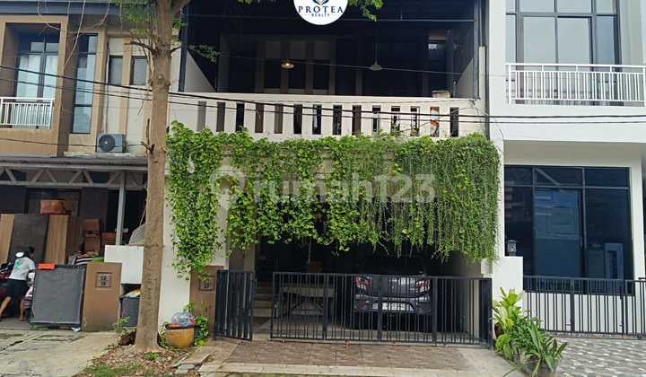 Rumah 2 Lantai Siap Huni di Dekat Kantor Walikota