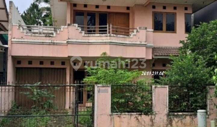 House Needs Renovation in a Strategic Location, BSD