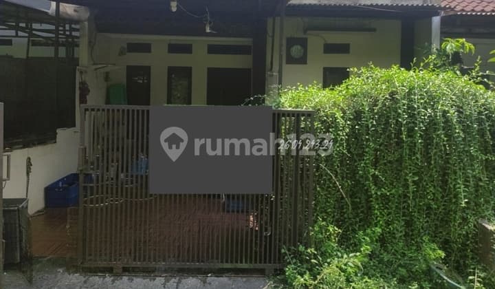 Rumah Dalam Cluster di Vila Dago Pamulang