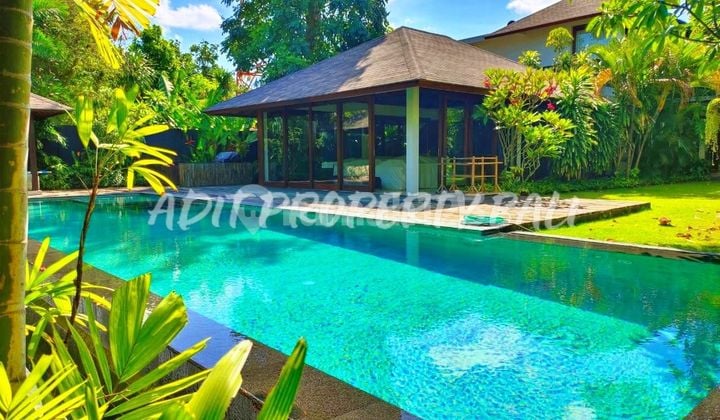 Villa jimbaran badung bali