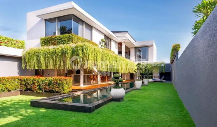 Modern Villa Kerobokan Badung