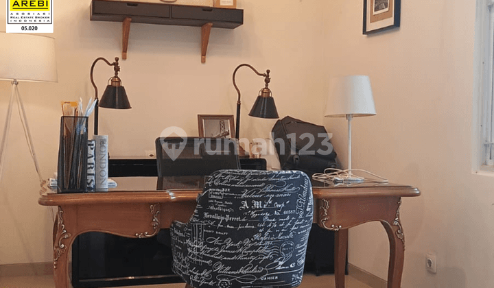 Rumah Semi Furnish Dlm Cluster di Daerah Setra Sari Bandung