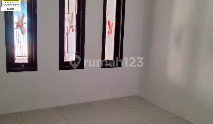 Rumah Dekat ke Jalan Utama Kopo Permai Bandung