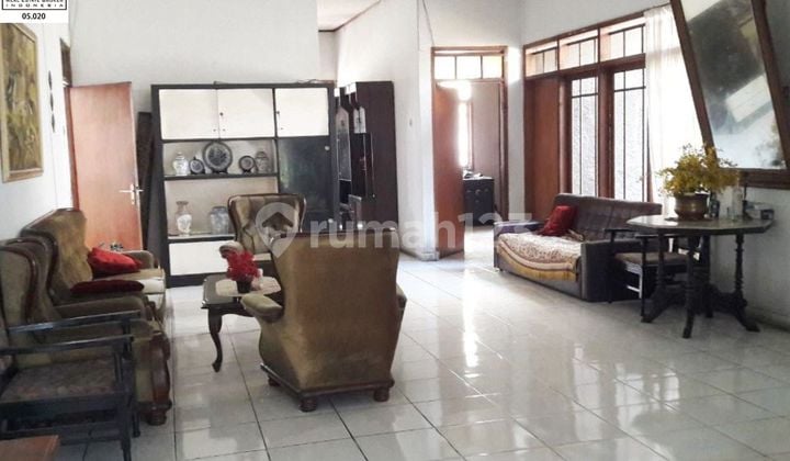Rumah Area Favorite Tengah Kota di Buah Batu Bandung Kota