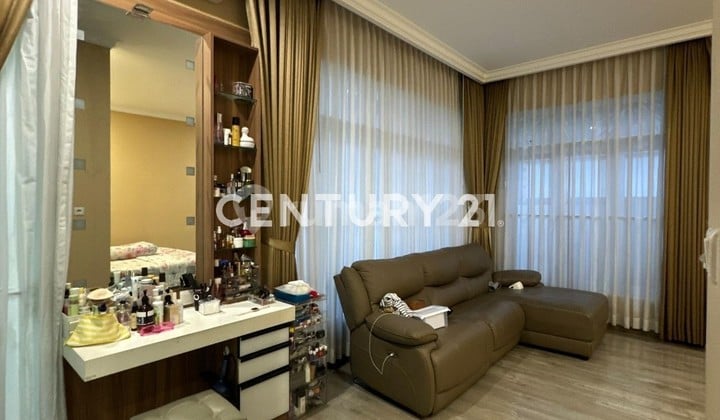 Rumah Mewah Modern Tengah Kota di Setraduta Bandung